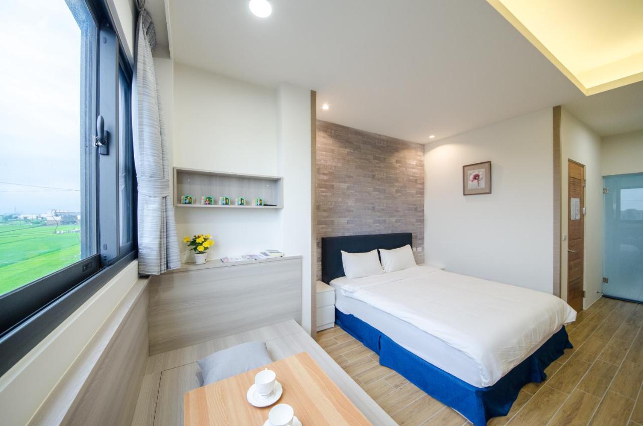 渡小夜電梯民宿 Yilannight B&B Wujie Eksteriør billede