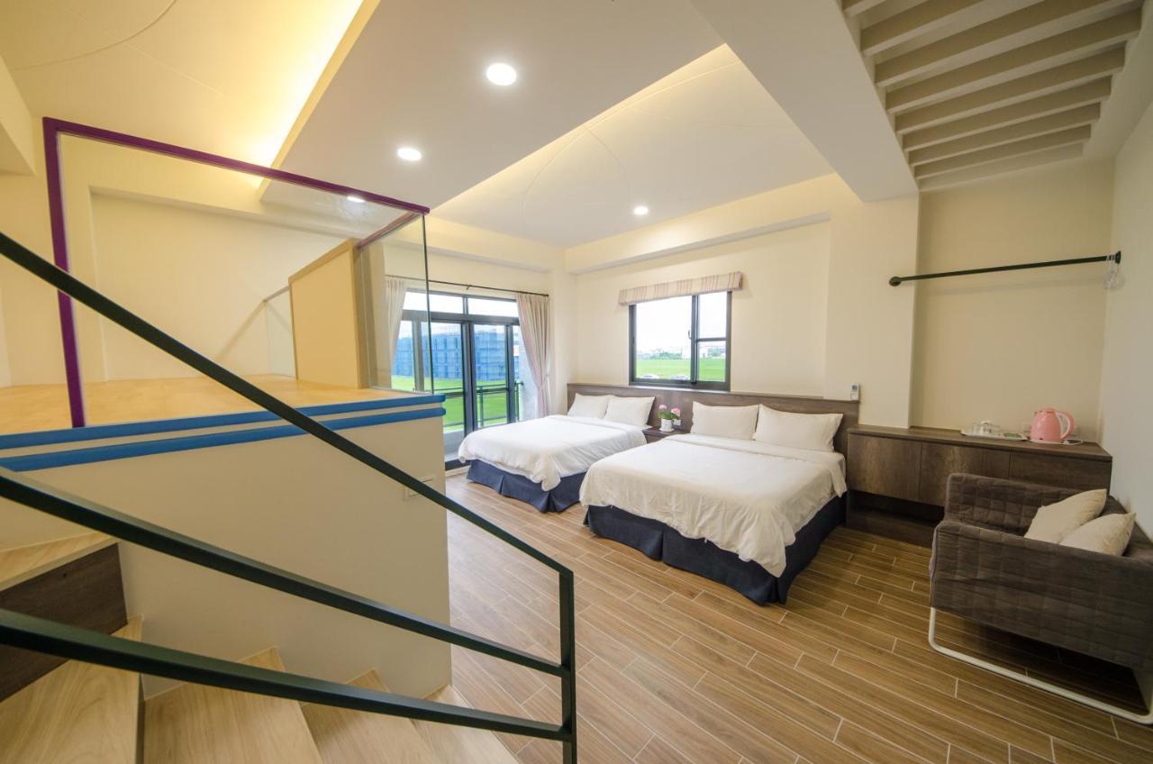渡小夜電梯民宿 Yilannight B&B Wujie Eksteriør billede
