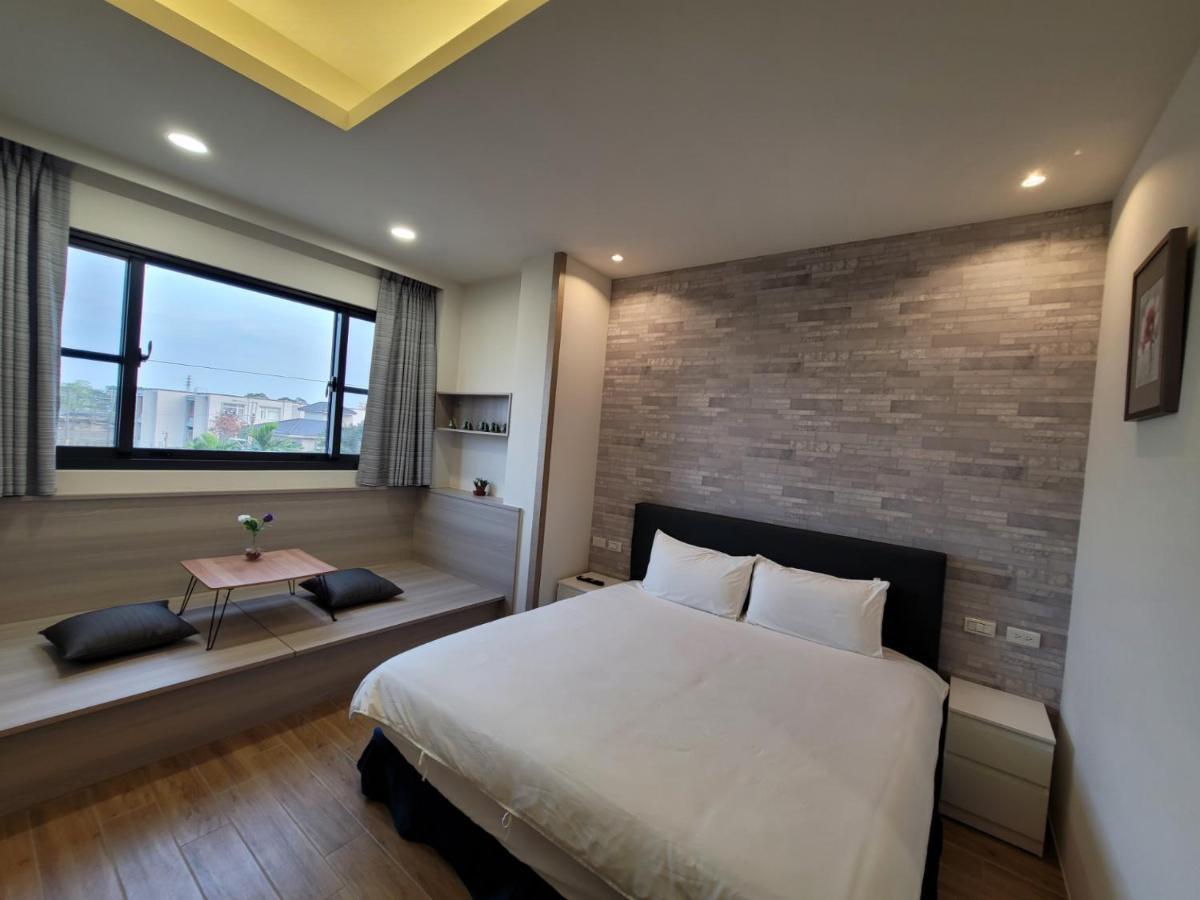 渡小夜電梯民宿 Yilannight B&B Wujie Eksteriør billede