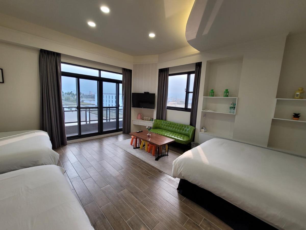 渡小夜電梯民宿 Yilannight B&B Wujie Eksteriør billede