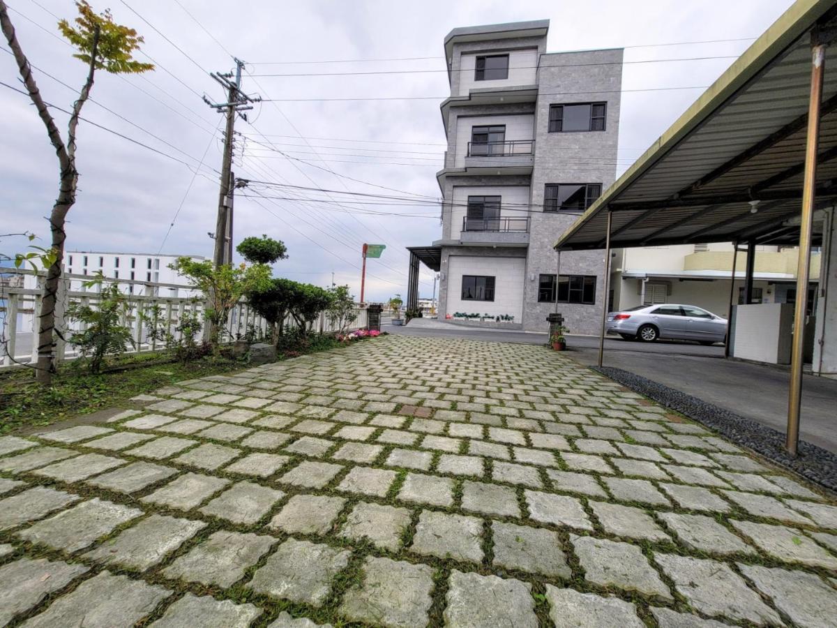 渡小夜電梯民宿 Yilannight B&B Wujie Eksteriør billede