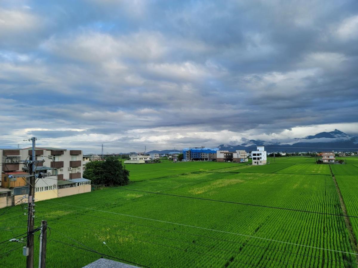 渡小夜電梯民宿 Yilannight B&B Wujie Eksteriør billede