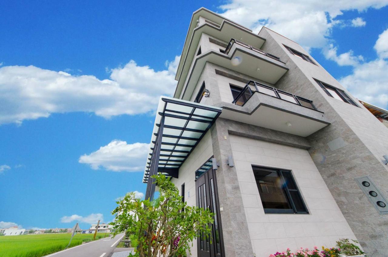 渡小夜電梯民宿 Yilannight B&B Wujie Eksteriør billede